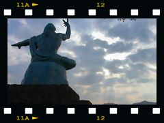平和祈念像の画像
