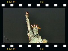 自由の女神像・夜景の画像