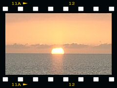名護湾の夕陽の画像