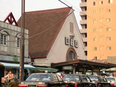 国立駅の画像